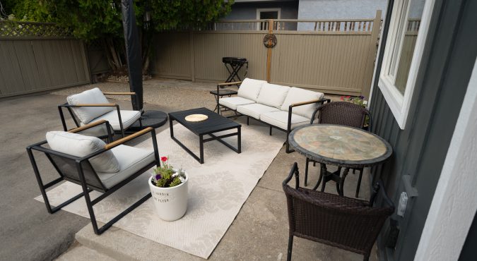 AIRbnb-Mark-and-Jayna